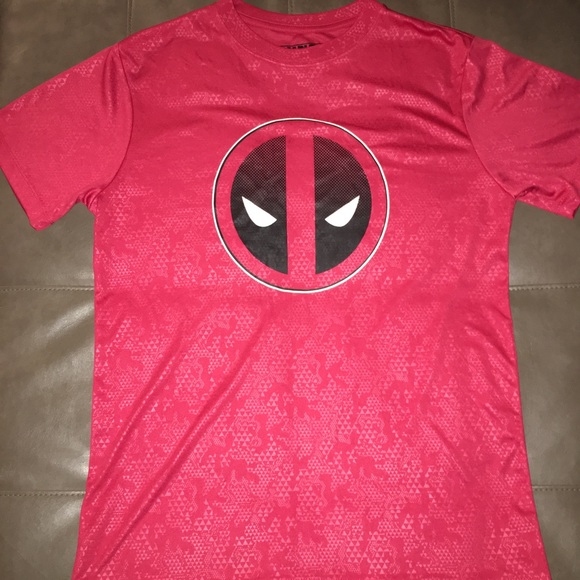 Deadpool t shirt - Picture 1 of 1